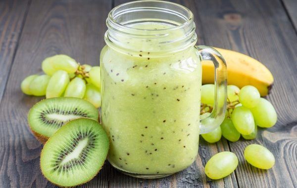 Смузи из винограда, банана и киви: вкусное заряженное здоровье для каждого дня