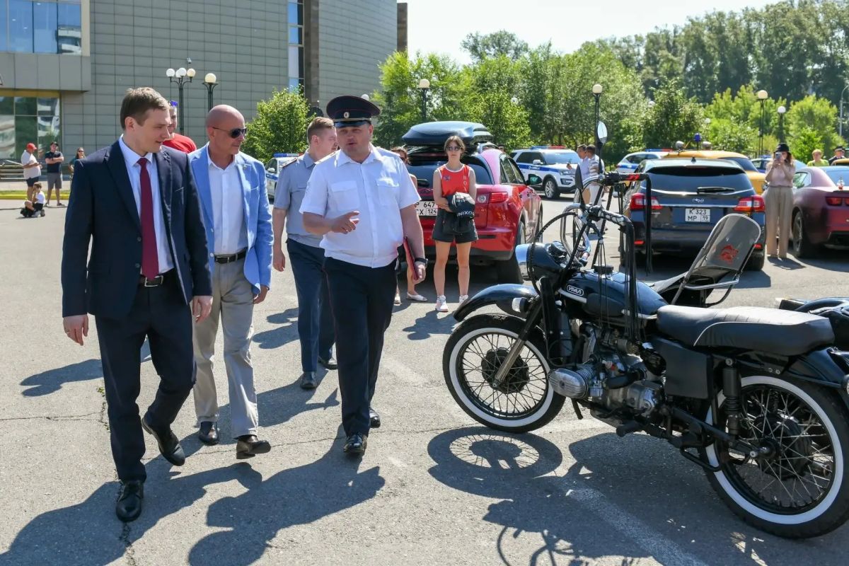 Сегодня в Хакасском национальном музее имени Л.Р. Кызласова отметили важную дату — 90 лет Госавтоинспекции! Сегодня в Хакасском национальном музее имени Л.Р. Кызласова отметили важную дату — 90 лет Госавтоинспекции!