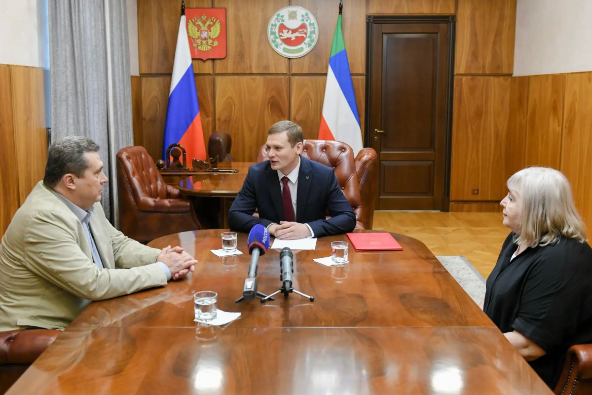 Валентин Коновалов: Провёл встречу с председателем Союза журналистов России Владимиром Соловьёвым Валентин Коновалов: Провёл встречу с председателем Союза журналистов России Владимиром Соловьёвым