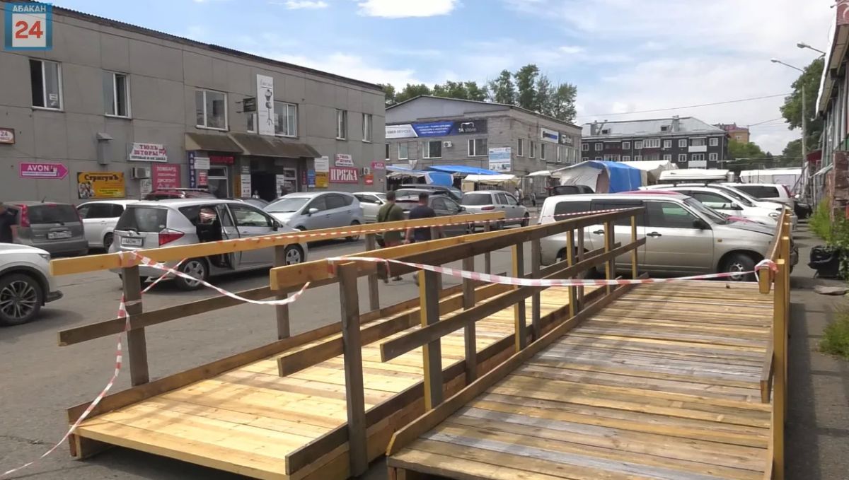 Слухи о закрытии слишком преувеличены: Абаканский рынок продолжает работу и доступен для покупателей