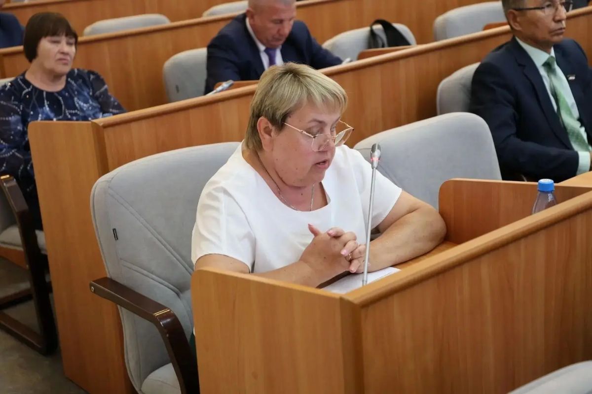 В Хакасии депутаты приняли закон о мерах социальной поддержки многодетных семей В Хакасии депутаты приняли закон о мерах социальной поддержки многодетных семей