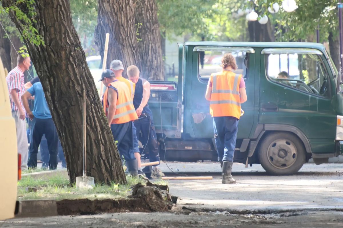 В Абакане начались работы по устройству ливневой канализации в районе дома № 54 на улице Пушкина В Абакане начались работы по устройству ливневой канализации в районе дома № 54 на улице Пушкина