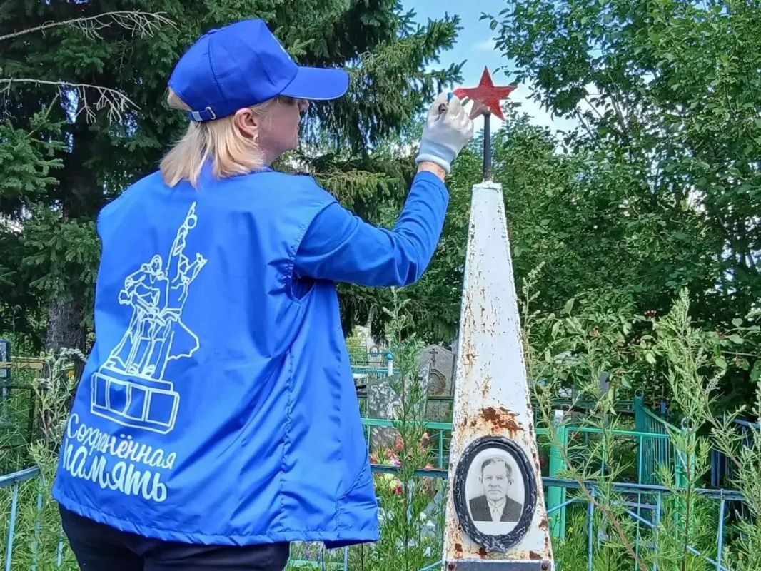 Захоронение ветеранов Великой Отечественной войны привели в порядок «Волонтёры Победы» в Орджоникидзевском районе Захоронение ветеранов Великой Отечественной войны привели в порядок «Волонтёры Победы» в Орджоникидзевском районе