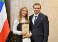Валентин Коновалов: Стобалльники Хакасии
.
Хоревская Кристина – школа № 1, г. Абакан