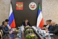 Валентину Коновалову доложили о ситуации с топливом в Хакасии