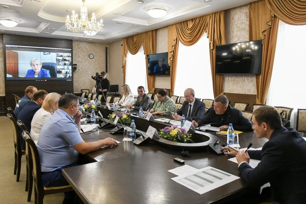 Валентин Коновалов: Хакасия должна быть максимально готова к отопительному сезону Валентин Коновалов: Хакасия должна быть максимально готова к отопительному сезону