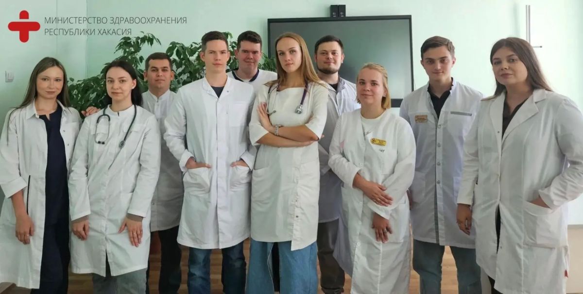 Черногорская больница пополнилась новыми специалистами Черногорская больница пополнилась новыми специалистами