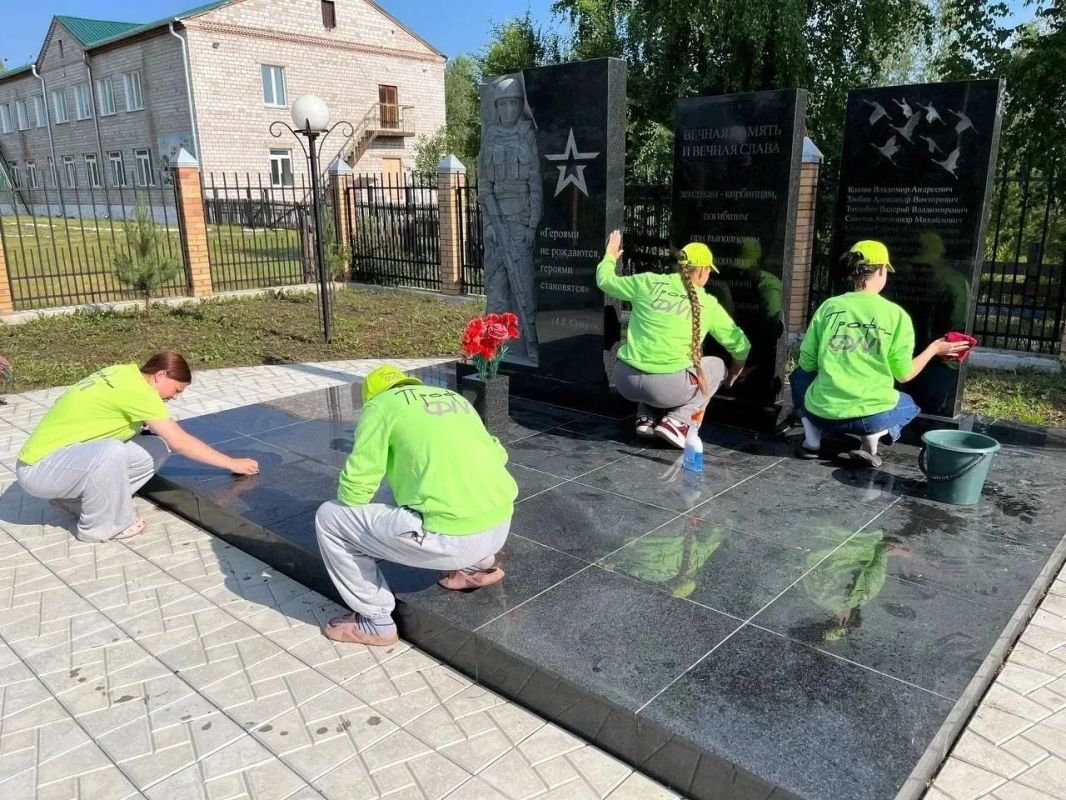 Более 2 млн руб. из казны региона получили трудоустроенные школьники в Хакасии Более 2 млн руб. из казны региона получили трудоустроенные школьники в Хакасии