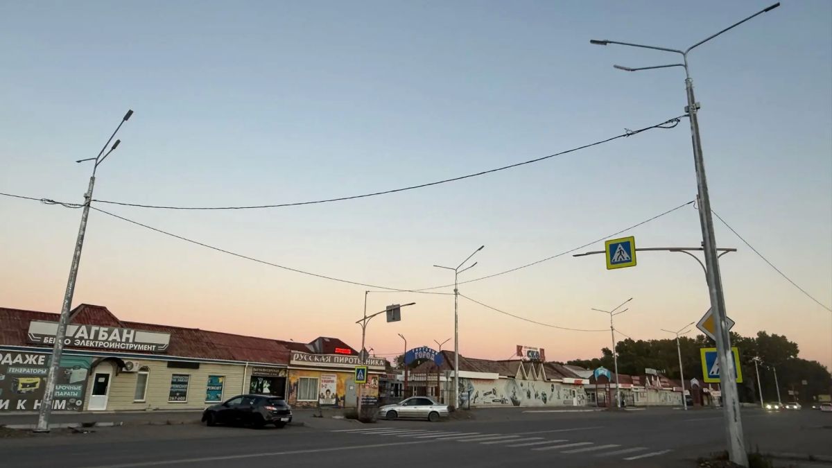 Завершено строительство линии освещения на улице Итыгина: о включении в постоянный режим линии сообщил на еженедельном штабе представитель подрядной организации ООО «Энком» Завершено строительство линии освещения на улице Итыгина: о включении в постоянный режим линии сообщил на еженедельном штабе представитель подрядной организации ООО «Энком»