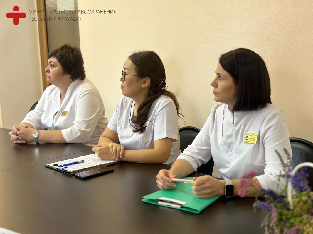Главная детская больница Хакасии провела масштабное обучение для медсестер педиатрического звена всего субъекта Главная детская больница Хакасии провела масштабное обучение для медсестер педиатрического звена всего субъекта