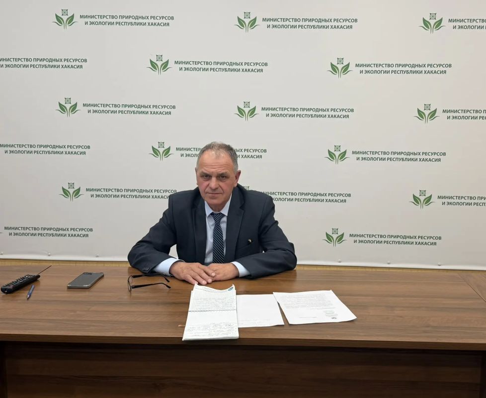Ситуация с выходом бурых медведей к населенным пунктам остается напряженной в Хакасии Ситуация с выходом бурых медведей к населенным пунктам остается напряженной в Хакасии