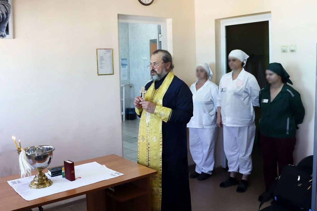 В одном из СИЗО Хакасии совершены духовные обряды В одном из СИЗО Хакасии совершены духовные обряды