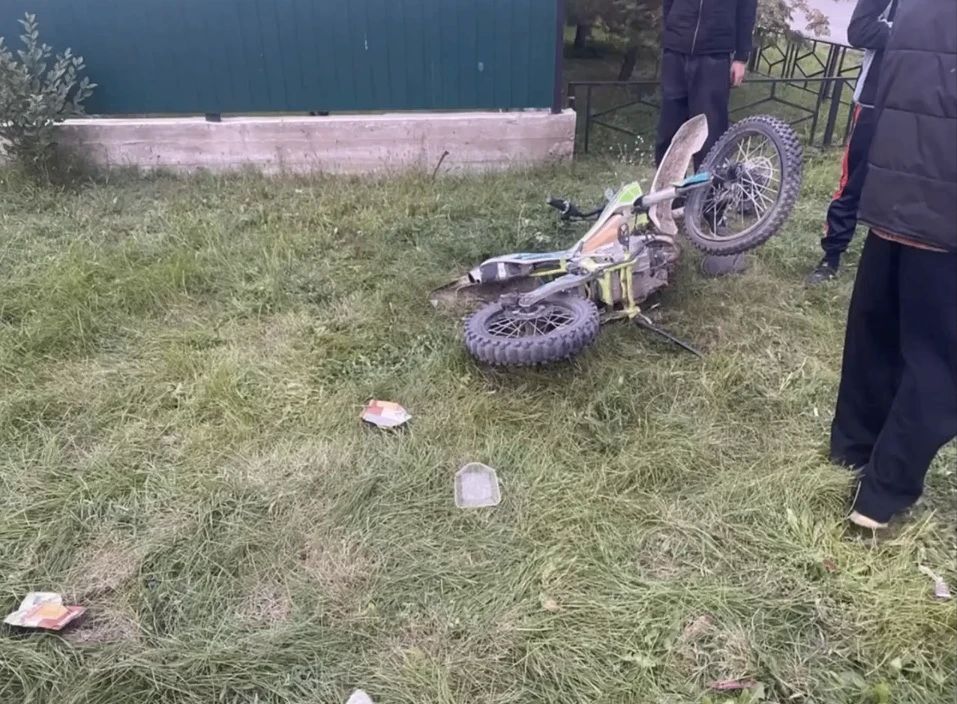 9-летний мальчик на питбайке погиб в дорожной аварии в Калинино (Усть-Абаканский р-н) 9-летний мальчик на питбайке погиб в дорожной аварии в Калинино (Усть-Абаканский р-н)