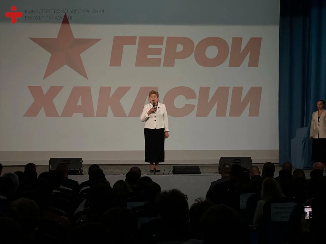 Сергей Сагалаков получил диплом первого потока проекта «Герои Хакасии» Сергей Сагалаков получил диплом первого потока проекта «Герои Хакасии»