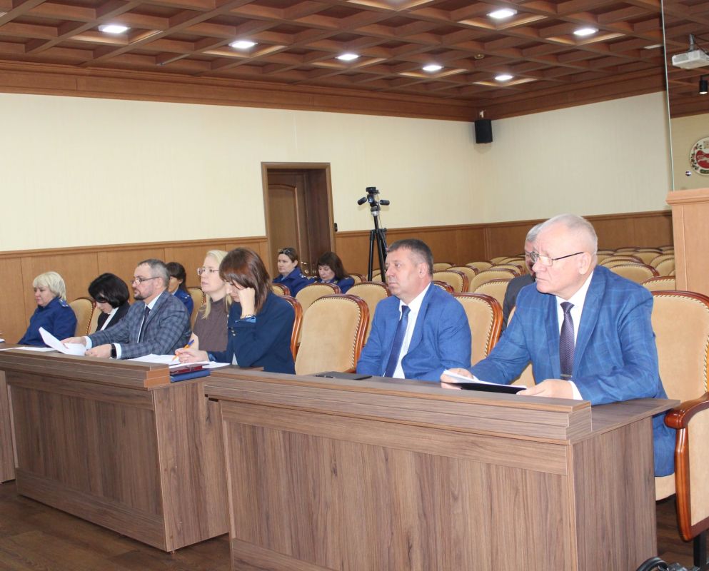 В прокуратуре Республики Хакасия под председательством прокурора республики Сергея Фирсова состоялось заседание Межведомственной рабочей группы по противодействию правонарушениям при реализации национальных проектов В прокуратуре Республики Хакасия под председательством прокурора республики Сергея Фирсова состоялось заседание Межведомственной рабочей группы по противодействию правонарушениям при реализации национальных проектов