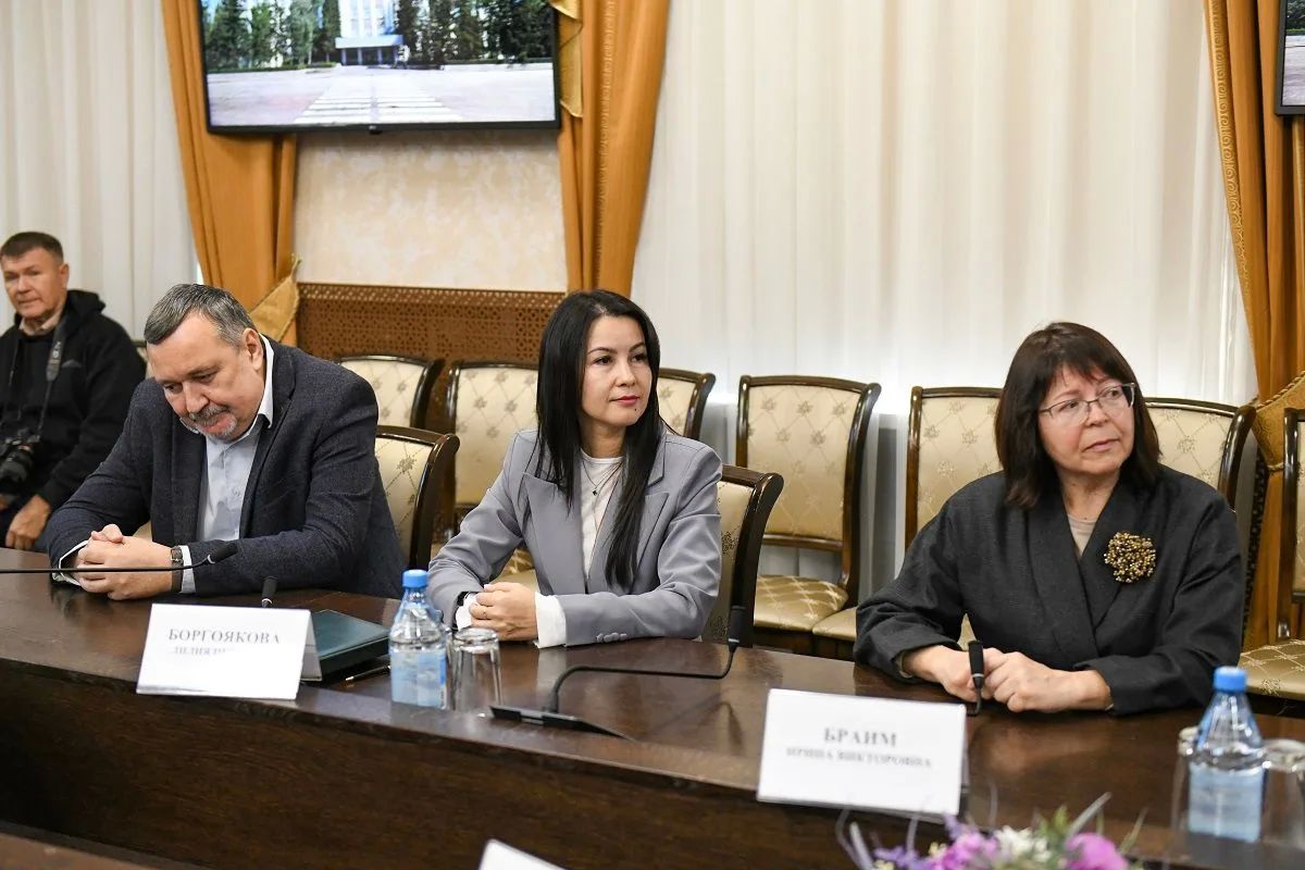 Вы делаете важное дело: Валентин Коновалов поприветствовал участников акции «Дорогами Победы» Вы делаете важное дело: Валентин Коновалов поприветствовал участников акции «Дорогами Победы»