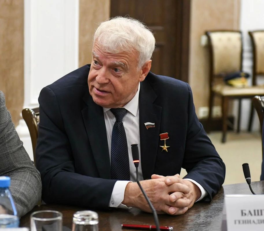 Вы делаете важное дело: Валентин Коновалов поприветствовал участников акции «Дорогами Победы» Вы делаете важное дело: Валентин Коновалов поприветствовал участников акции «Дорогами Победы»