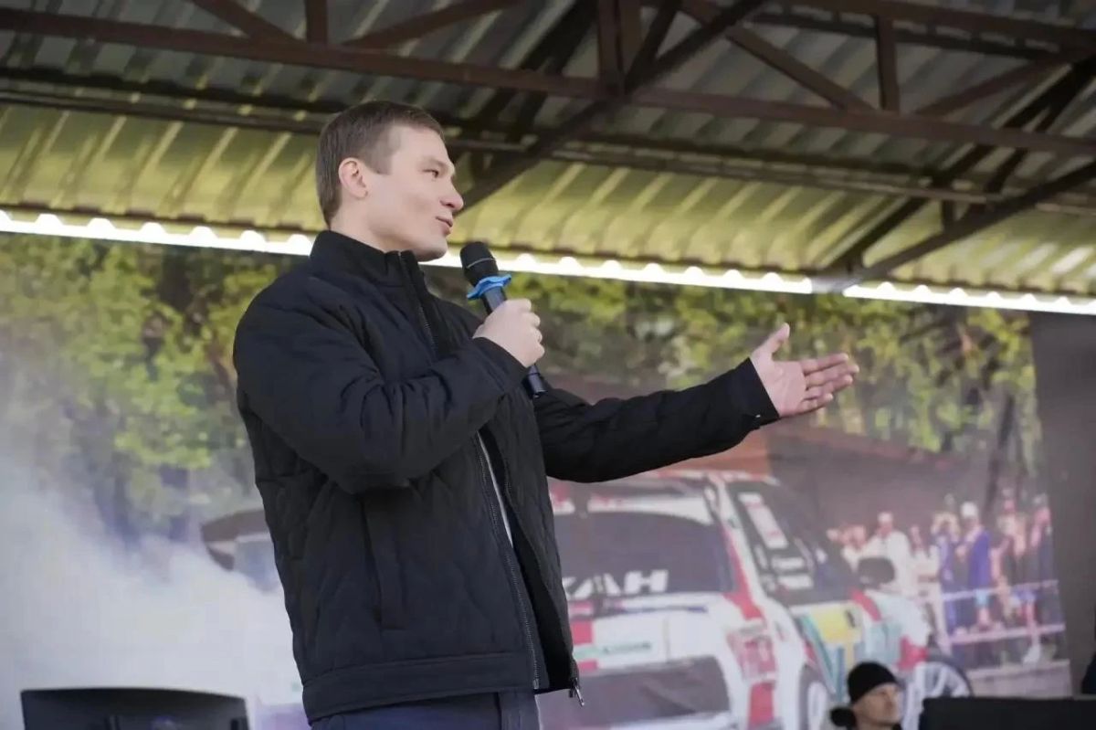 "Нет преград для ребят": Валентин Коновалов оценил мастерство участников автофестиваля "Нет преград для ребят": Валентин Коновалов оценил мастерство участников автофестиваля