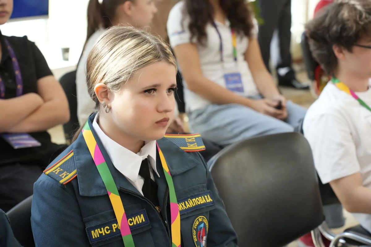 «Определять будущее России»: Валентин Коновалов открыл патриотический форум в Хакасии «Определять будущее России»: Валентин Коновалов открыл патриотический форум в Хакасии