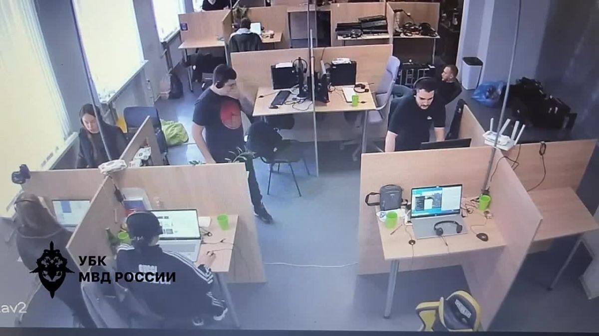 Слезы в трубке и фальшивые аварии: как зарубежные мошенники разводят пожилых россиян по схеме «родственник в беде»