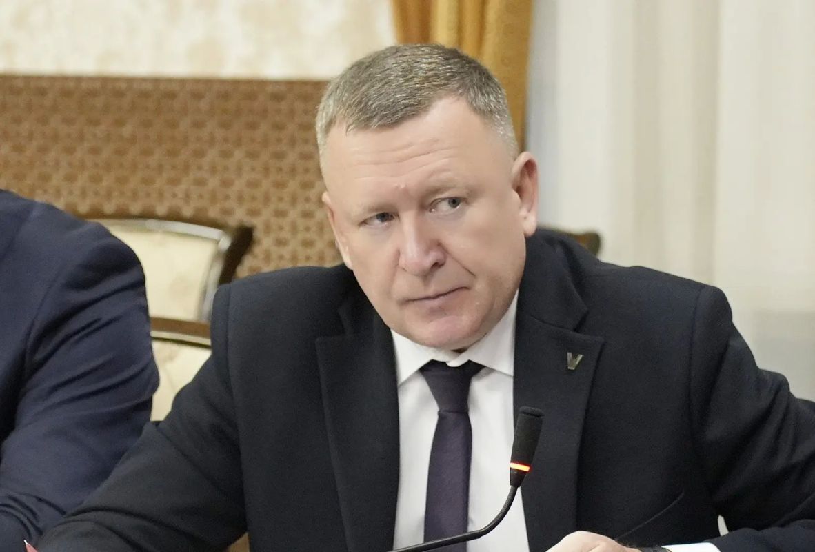 Валентин Коновалов: Провёл заседание штаба по ситуации на топливном рынке Валентин Коновалов: Провёл заседание штаба по ситуации на топливном рынке