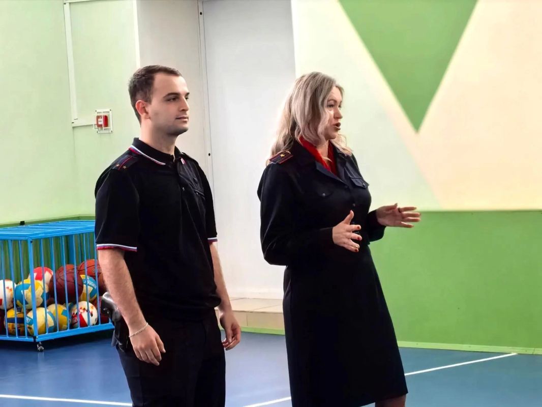 Полицейские провели Единый день профилактики для учащихся школы №3 Полицейские провели Единый день профилактики для учащихся школы №3