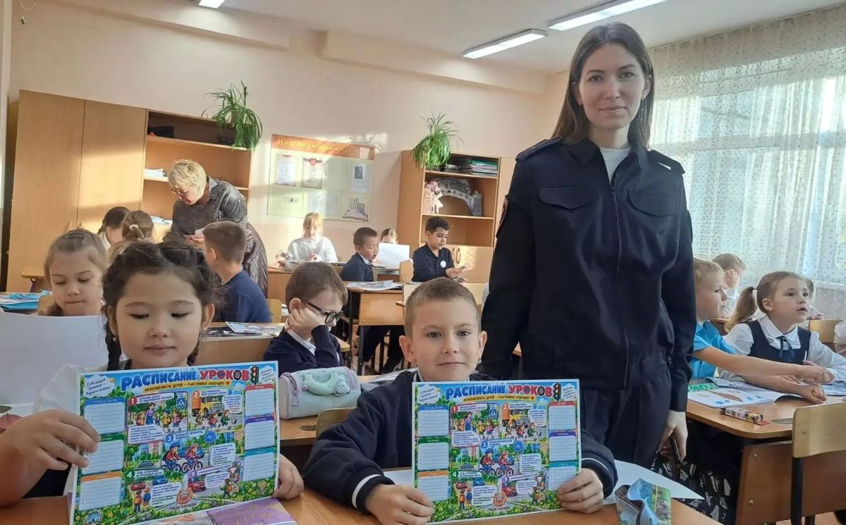Акция «Безопасный переход» проходит в школах Абакана Акция «Безопасный переход» проходит в школах Абакана