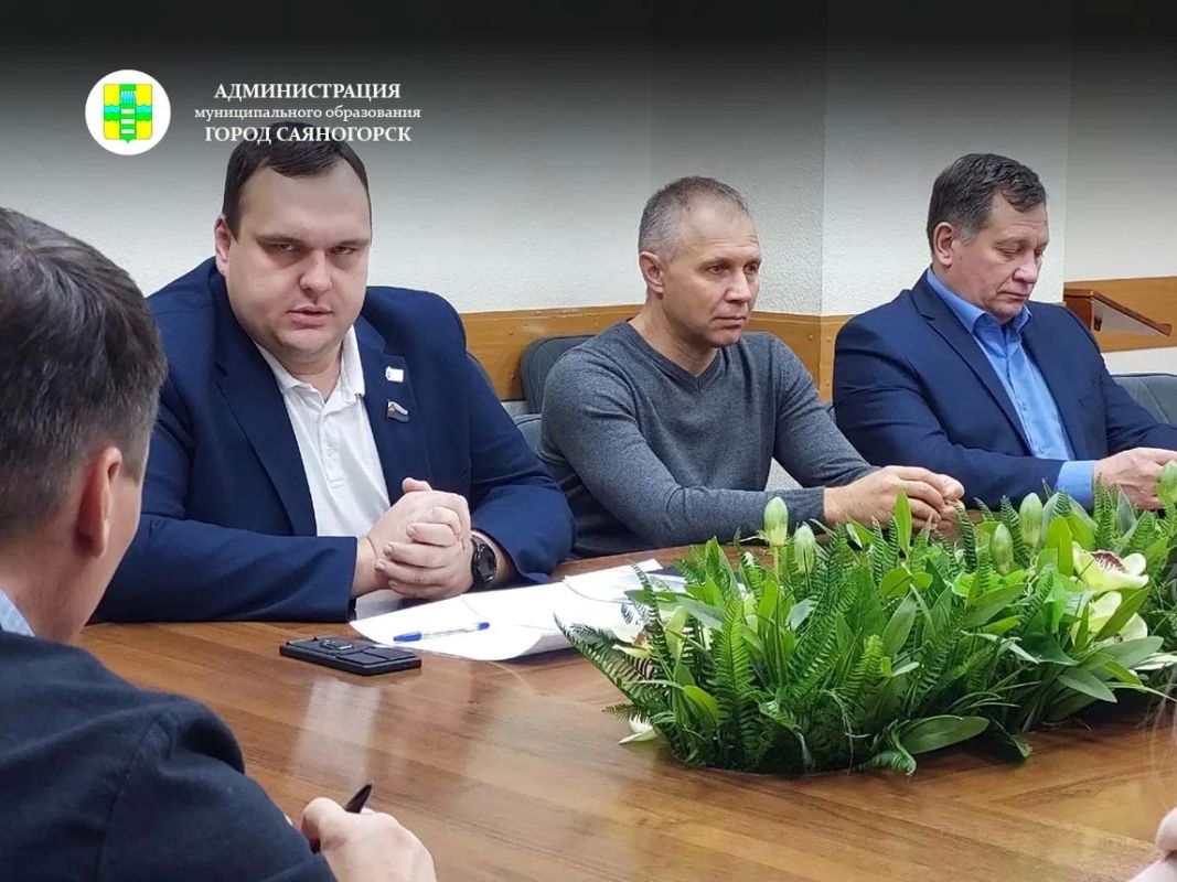 По инициативе нашего депутата и члена Палаты молодых законодателей при Совете Федерации Виктора Бурганова в Саяногорске начали создавать Молодёжный совет при Совете депутатов По инициативе нашего депутата и члена Палаты молодых законодателей при Совете Федерации Виктора Бурганова в Саяногорске начали создавать Молодёжный совет при Совете депутатов