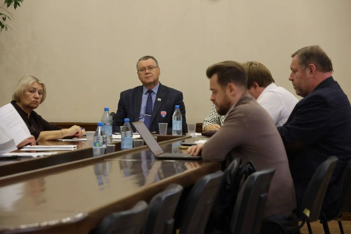 В Абакане планируют повысить статус муниципальной награды В Абакане планируют повысить статус муниципальной награды