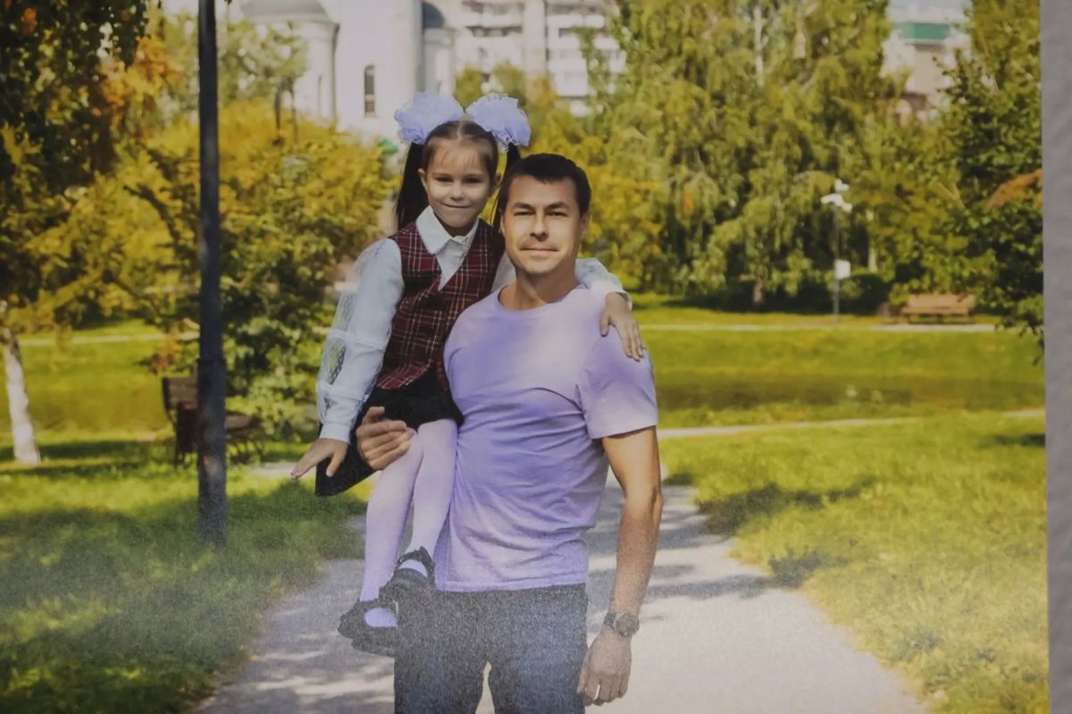 В Администрации города Абакана открылась фотовыставка «Папа в городе Абакане», посвящённая предстоящему Дню отца В Администрации города Абакана открылась фотовыставка «Папа в городе Абакане», посвящённая предстоящему Дню отца