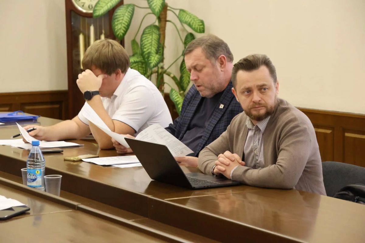 В Абакане планируют повысить статус муниципальной награды В Абакане планируют повысить статус муниципальной награды