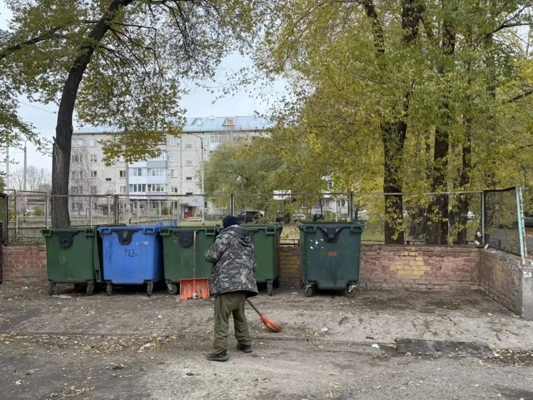 «Экопарк» работает в штатном режиме — весь накопившийся мусор на площадках в Абакане вывезли «Экопарк» работает в штатном режиме — весь накопившийся мусор на площадках в Абакане вывезли