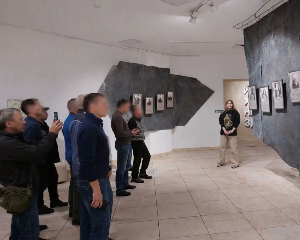 Участники СВО посетили Национальный музей с обзорной экскурсией