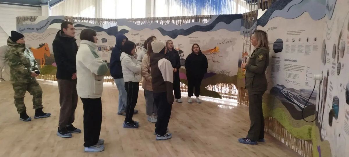 Полевая практика с эффектом полного погружения: студенты ХГУ увидели краснокнижных лошадей Пржевальского в заповеднике «Хакасский» Полевая практика с эффектом полного погружения: студенты ХГУ увидели краснокнижных лошадей Пржевальского в заповеднике «Хакасский»