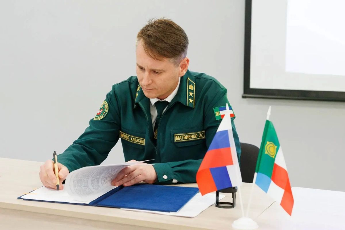 От школьной парты — к управлению тайгой: в Абакане запустят профильный класс «Лесное дело» От школьной парты — к управлению тайгой: в Абакане запустят профильный класс «Лесное дело»