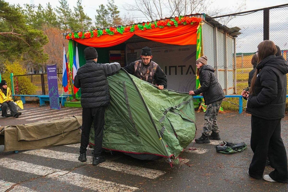 В Хакасии прошли военно-патриотические сборы «Алыптар» В Хакасии прошли военно-патриотические сборы «Алыптар»