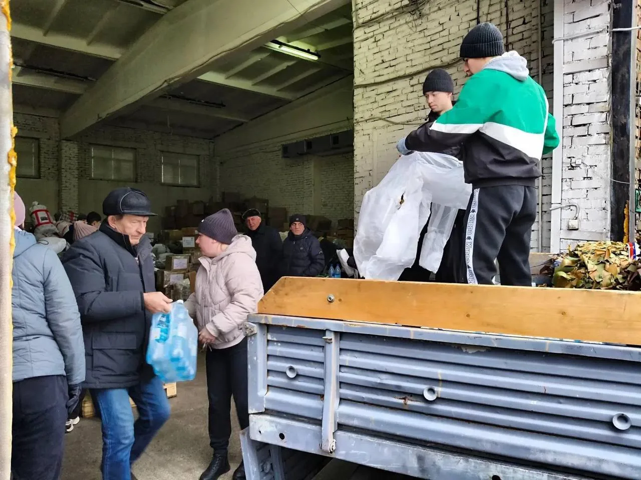 Общественная палата Хакасии направила помощь бойцам на передовую