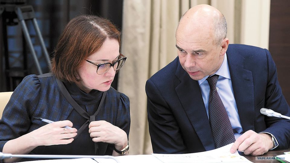 Центробанк под давлением: как дефицит бюджета влияет на экономику и граждан