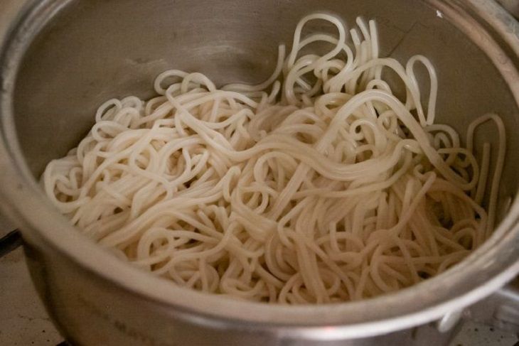 Макароны не слипнутся ни при каких условиях: так их варят опытные хозяйки