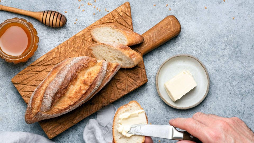 О покупных батонах забудете: воздушный хлеб по простому рецепту станет вашим хитом