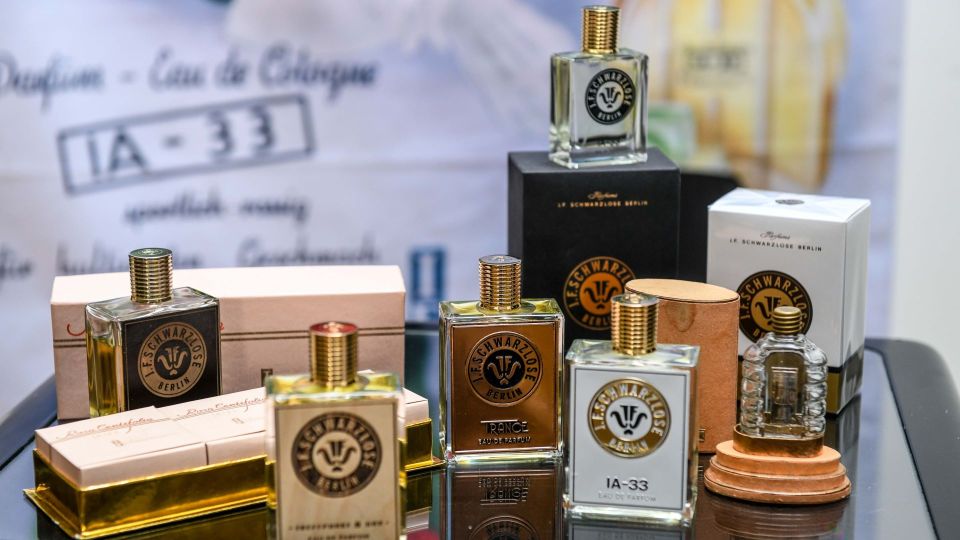 Смотрите не только на цену: вот как распознать поддельные духи, даже если аромат очень похож