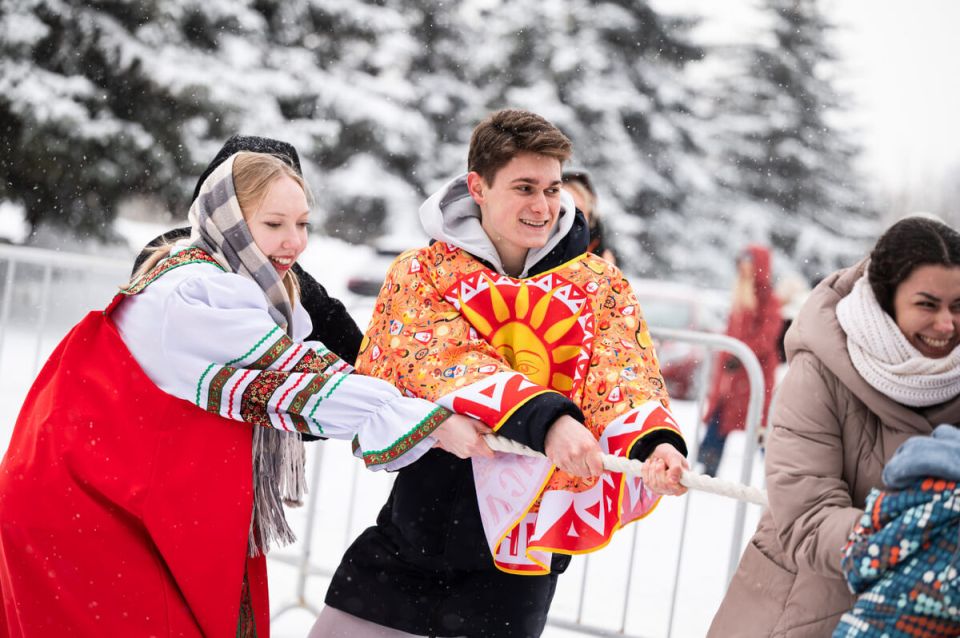Пироговский университет вспоминает традиции: Масленица во всей красе